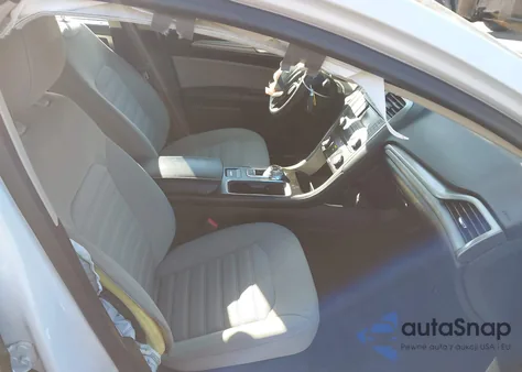 2018 Ford Fusion S z USA, uszkodzony, nr VIN 3FA6P0G7XJR220505